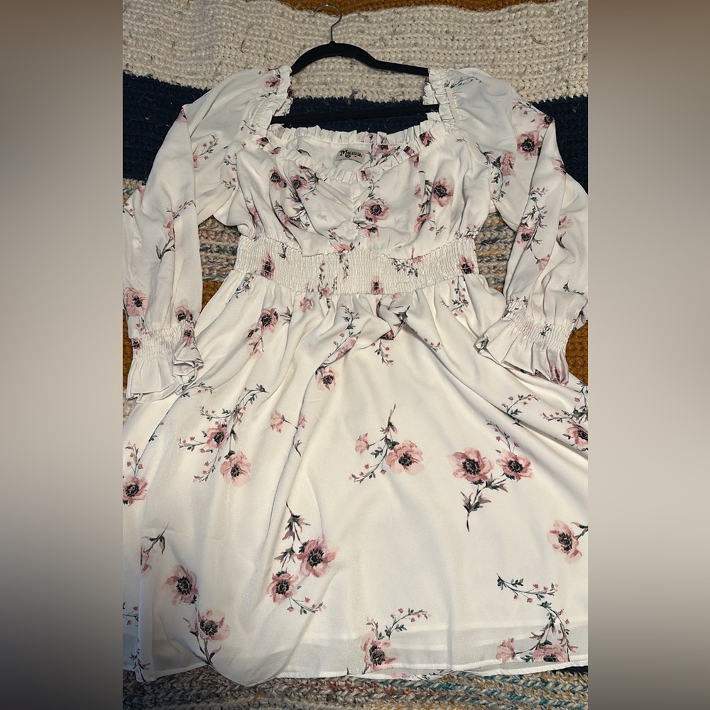 Show me your mumu dress
Worn once for wedding rehearsal (30 mins)